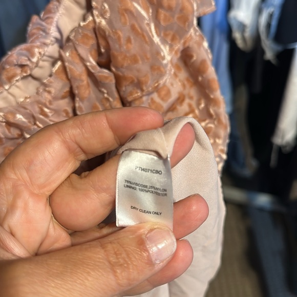 Parker Blush Ruffle Blouse M - Picture 5 of 5